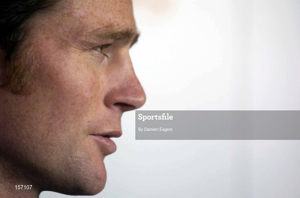 30 September 2004; David Holwell at a press conference announcing his signing for Leinster. Old Belvedere, Dublin. Picture credit; Damien Eagers / SPORTSFILE