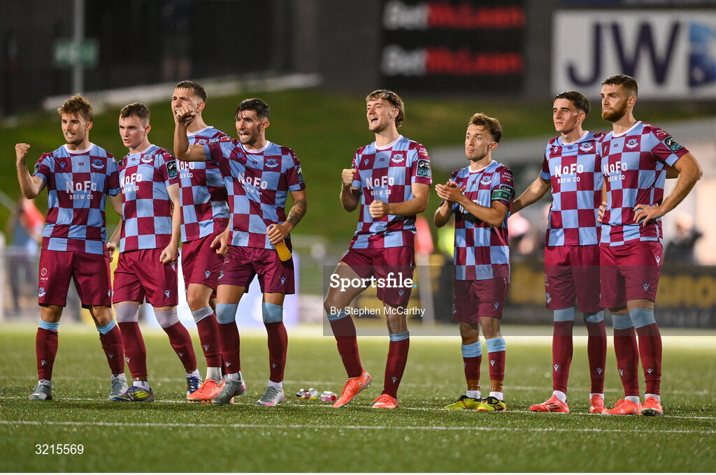 16 August 2025; Drogheda United players react to team-mate Thomas Oluwa, not pictured, scoring his penalty in the penalty shootout of the Sports Direct Men’s FAI Cup third round match between Derry City and Drogheda United at The Ryan McBride Brandywell Stadium in Derry. Photo by Stephen McCarthy/Sportsfile