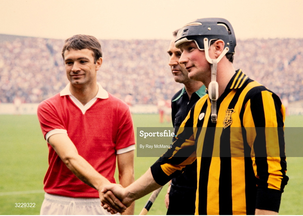 5 September 1982; Referee Noel O’Donoghue with Cork captain Jimmy Barry Murphy, left, and Brian Cody of Kilkenny before the All-Ireland Senior Hurling Championship Final match between Cork and Kilkenny at Croke Park in Dublin. Photo by Ray McManus/Sportsfile