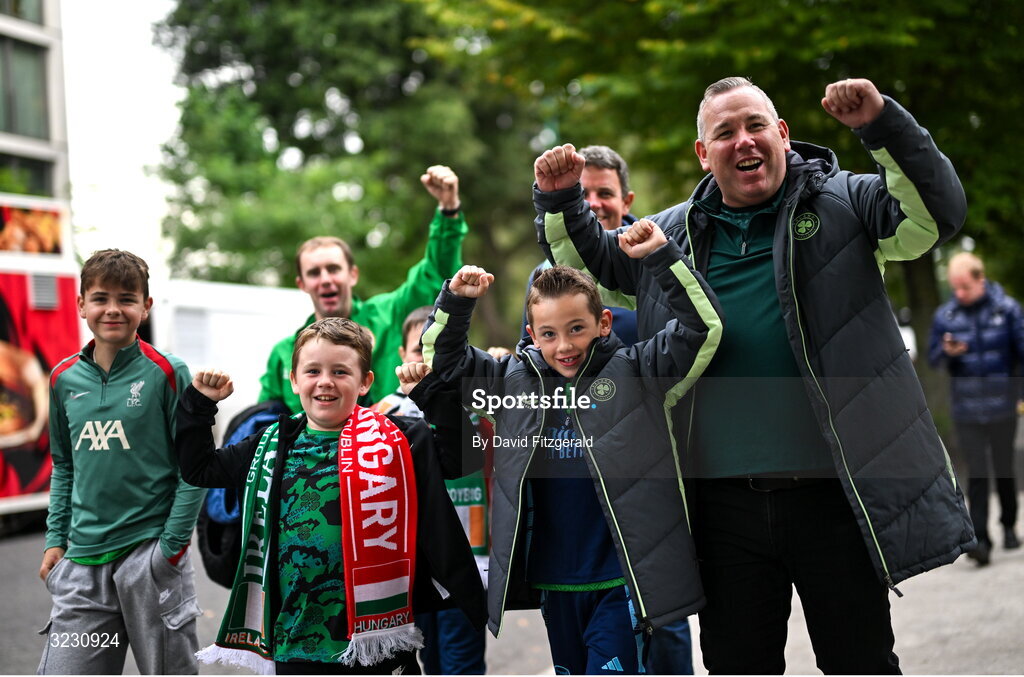 6 September 2025; Republic of Ireland supporters arrive ahead of the FIFA World Cup 2026 Group F qualifying match between Republic of Ireland and Hungary at the Aviva Stadium in Dublin. Photo by David Fitzgerald/Sportsfile