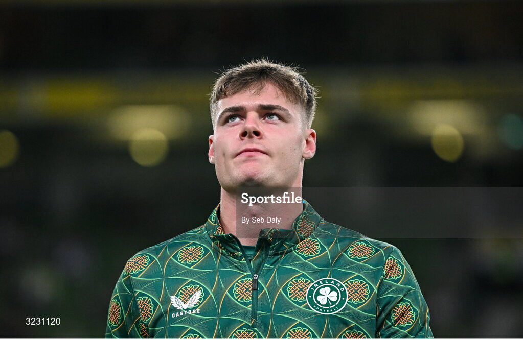6 September 2025; Evan Ferguson of Republic of Ireland warms-up before the FIFA World Cup 2026 Group F qualifying match between Republic of Ireland and Hungary at the Aviva Stadium in Dublin. Photo by Seb Daly/Sportsfile