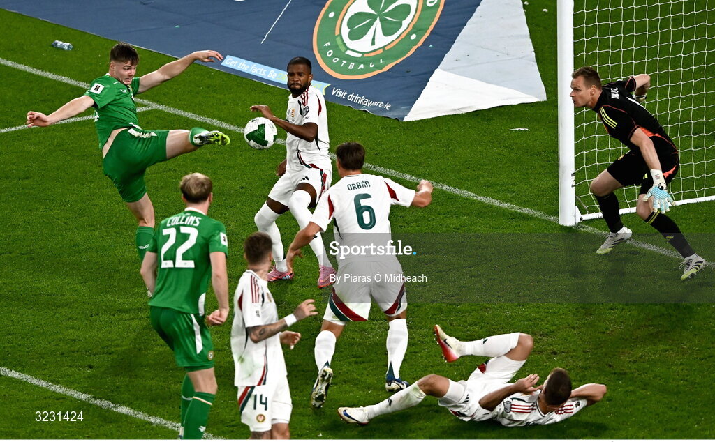 6 September 2025; Evan Ferguson of Republic of Ireland shoots to score his side's first goal during the FIFA World Cup 2026 Group F qualifying match between Republic of Ireland and Hungary at the Aviva Stadium in Dublin. Photo by Piaras Ó Mídheach/Sportsfile