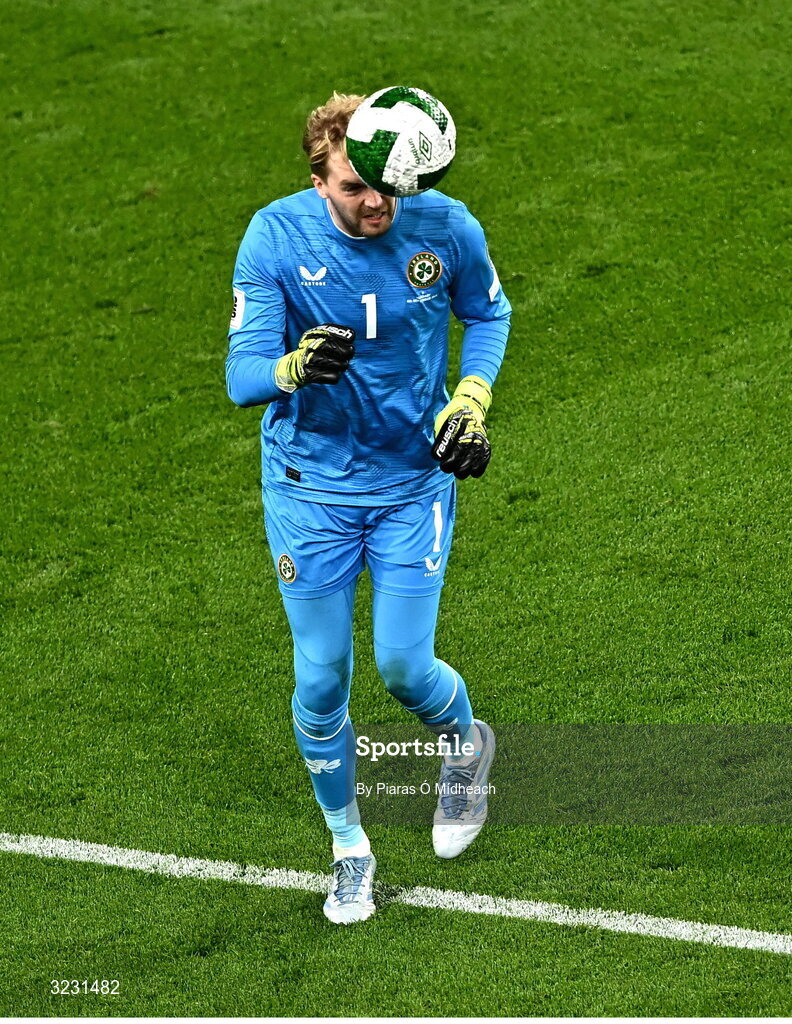 6 September 2025; Republic of Ireland goalkeeper Caoimhin Kelleher during the FIFA World Cup 2026 Group F qualifying match between Republic of Ireland and Hungary at the Aviva Stadium in Dublin. Photo by Piaras Ó Mídheach/Sportsfile