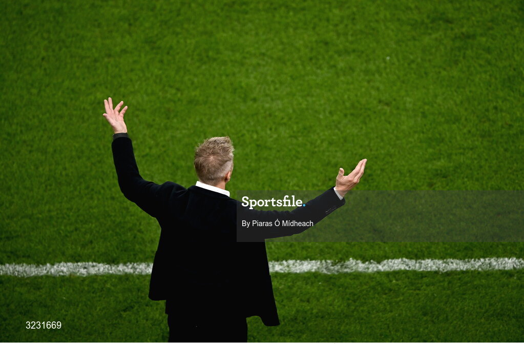 6 September 2025; Republic of Ireland head coach Heimir Hallgrimsson during the FIFA World Cup 2026 Group F qualifying match between Republic of Ireland and Hungary at the Aviva Stadium in Dublin. Photo by Piaras Ó Mídheach/Sportsfile