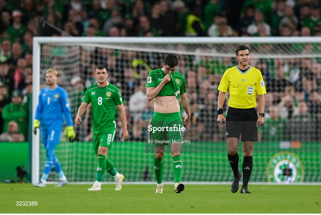 6 September 2025; Republic of Ireland's Finn Azaz, right, Jason Knight and goalkeeper Caoimhin Kelleher after Hungary scored their second goal during the FIFA World Cup 2026 Group F qualifying match between Republic of Ireland and Hungary at the Aviva Stadium in Dublin. Photo by Stephen McCarthy/Sportsfile