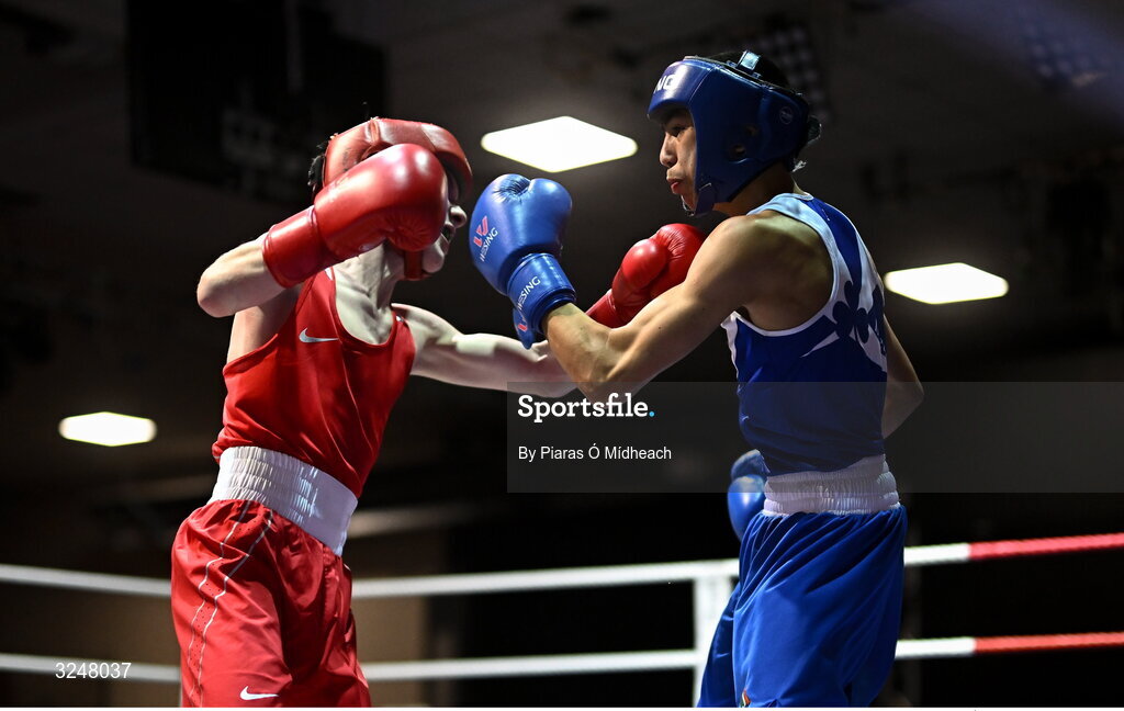 19 September 2025; Emmet Shields of Glasnevin BC Dublin, right, in action against Martin Nevin of Mullingar Shuffler BC Westmeath during their 48kg bout at the 2025 IABA National U17 Championship Finals at the National Boxing Stadium in Dublin. Photo by Piaras Ó Mídheach/Sportsfile