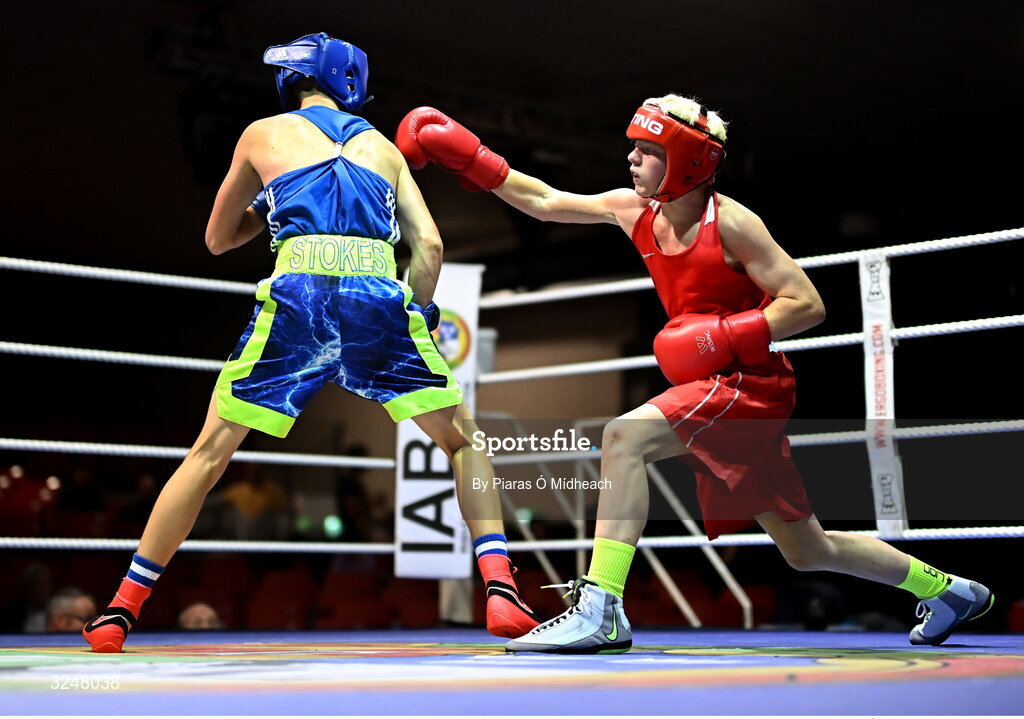 19 September 2025; Joshua Cairns of Oakleaf ABC Derry, right, in action against Pat J Stokes of Mullingar Shuffler BC Westmeath during their 46kg bout at the 2025 IABA National U17 Championship Finals at the National Boxing Stadium in Dublin. Photo by Piaras Ó Mídheach/Sportsfile