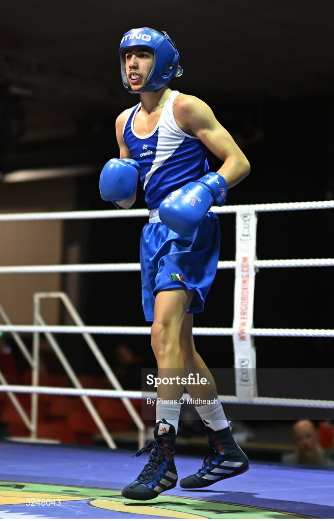 19 September 2025; Emmet Shields of Glasnevin BC Dublin in action against Martin Nevin of Mullingar Shuffler BC Westmeath during their 48kg bout at the 2025 IABA National U17 Championship Finals at the National Boxing Stadium in Dublin. Photo by Piaras Ó Mídheach/Sportsfile