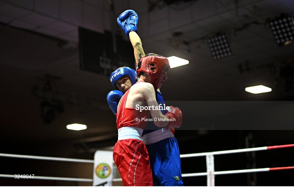 19 September 2025; Emmet Shields of Glasnevin BC Dublin, behind, in action against Martin Nevin of Mullingar Shuffler BC Westmeath during their 48kg bout at the 2025 IABA National U17 Championship Finals at the National Boxing Stadium in Dublin. Photo by Piaras Ó Mídheach/Sportsfile