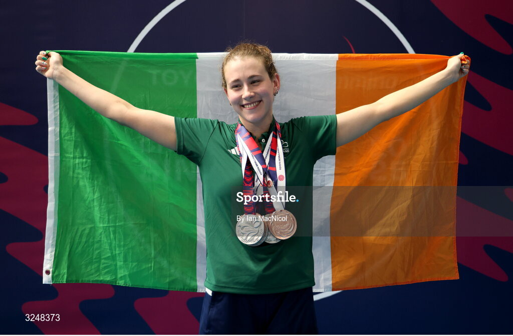 27 September 2025; Roisin Ni Riain of team Ireland with her five medals during day seven of the Toyota World Para Swimming Championships at the OCBC Aquatic Centre in Singapore. Photo by Ian MacNicol/Sportsfile