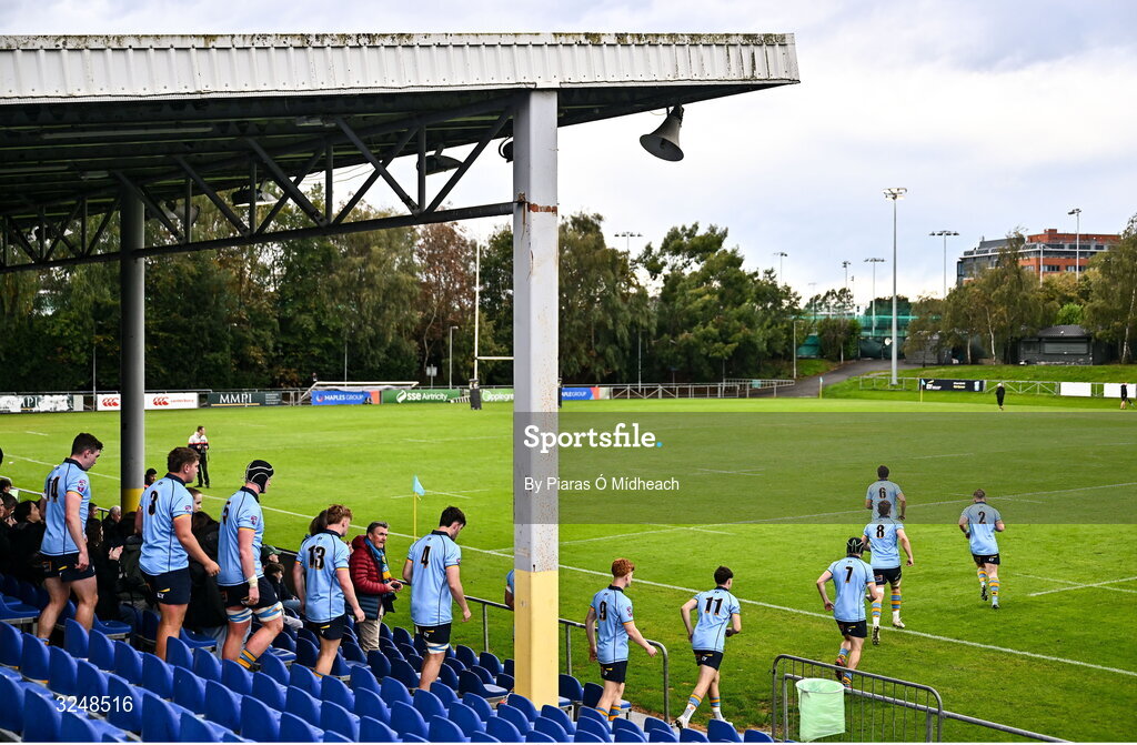 27 September 2025; UCD players make their way onto the pitch before the Energia All-Ireland League Division 1A match between UCD and Terenure College RFC at UCD Bowl in Dublin. Photo by Piaras Ó Mídheach/Sportsfile