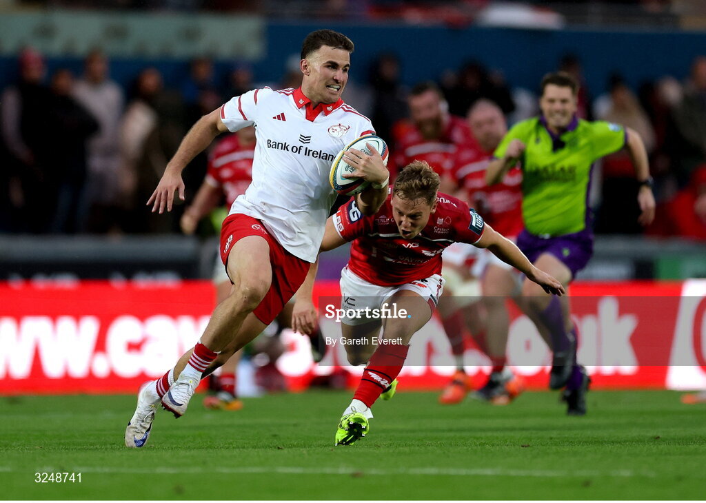27 September 2025; Shane Daly of Munster makes a break during the United Rugby Championship match between Scarlets and Munster at Parc Y Scarlets in Llanelli, Wales. Photo by Gareth Everett/Sportsfile