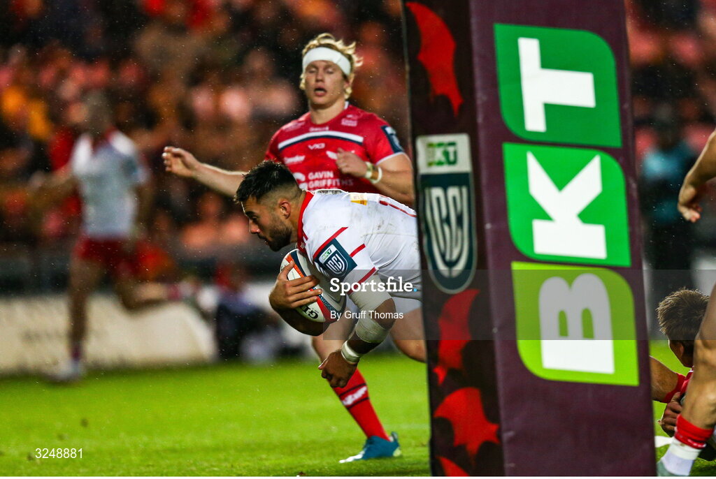 27 September 2025; Dan Kelly of Munster goes over for a try during the United Rugby Championship match between Scarlets and Munster at Parc Y Scarlets in Llanelli, Wales. Photo by Gruff Thomas/Sportsfile