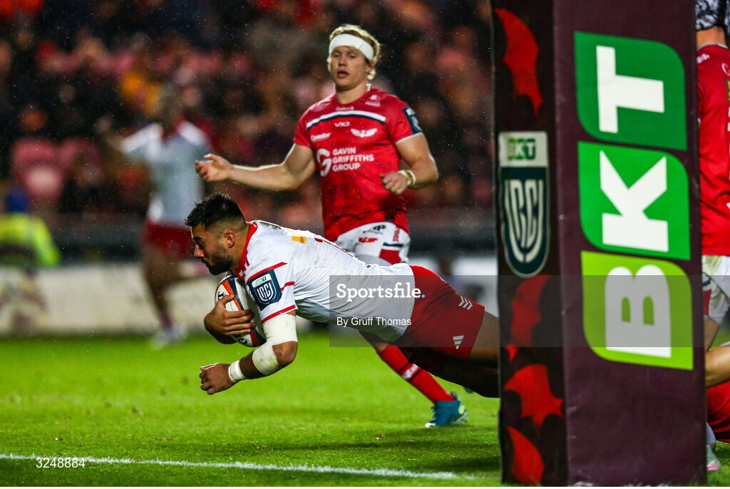 27 September 2025; Dan Kelly of Munster goes over for a try during the United Rugby Championship match between Scarlets and Munster at Parc Y Scarlets in Llanelli, Wales. Photo by Gruff Thomas/Sportsfile