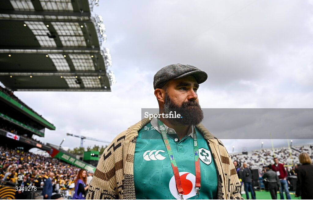28 September 2025; Jason Kelce during the 2025 NFL International Game between the Pittsburgh Steelers and the Minnesota Vikings at Croke Park in Dublin. Photo by Seb Daly/Sportsfile