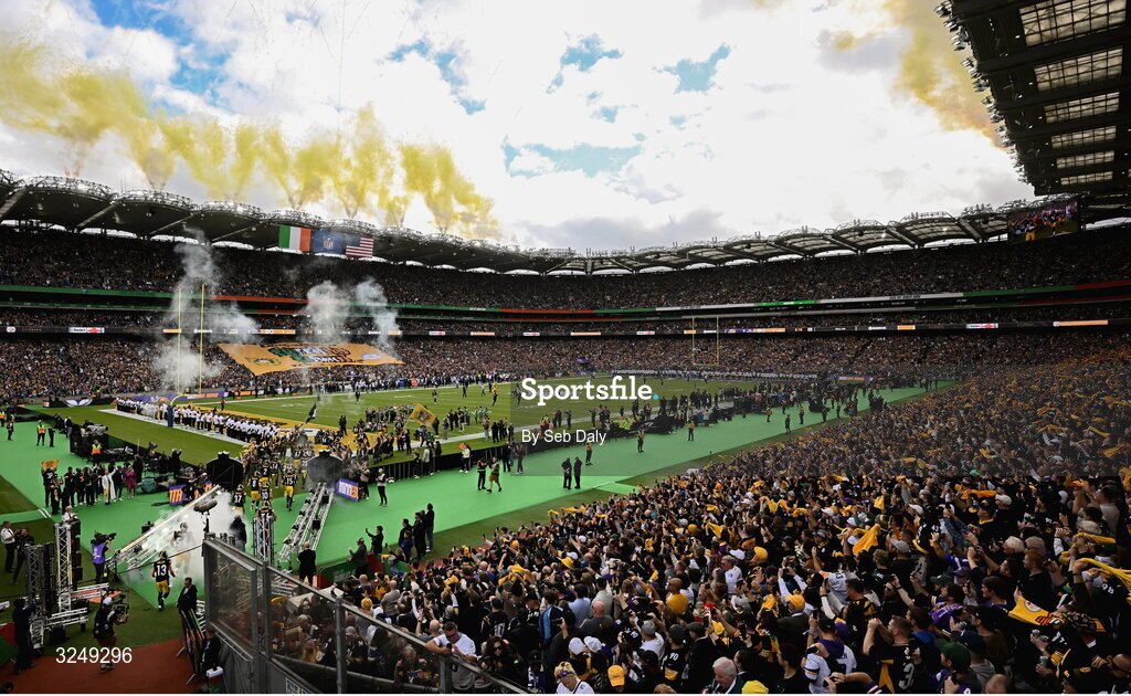 28 September 2025; Pittsburgh Steelers players run out before the 2025 NFL International Game between the Pittsburgh Steelers and the Minnesota Vikings at Croke Park in Dublin. Photo by Seb Daly/Sportsfile