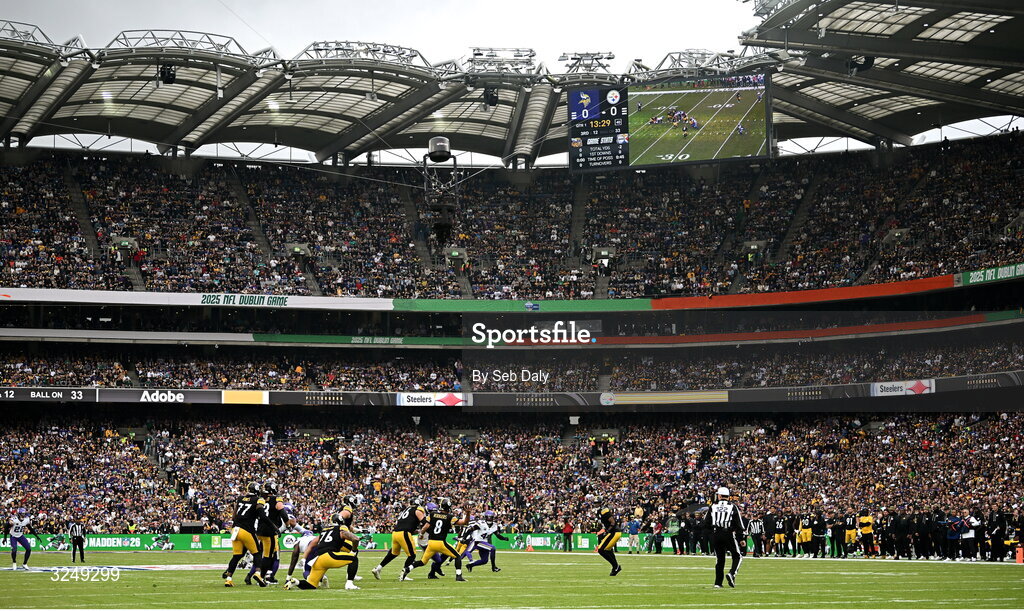 28 September 2025; A general view of action during the 2025 NFL International Game between the Pittsburgh Steelers and the Minnesota Vikings at Croke Park in Dublin. Photo by Seb Daly/Sportsfile