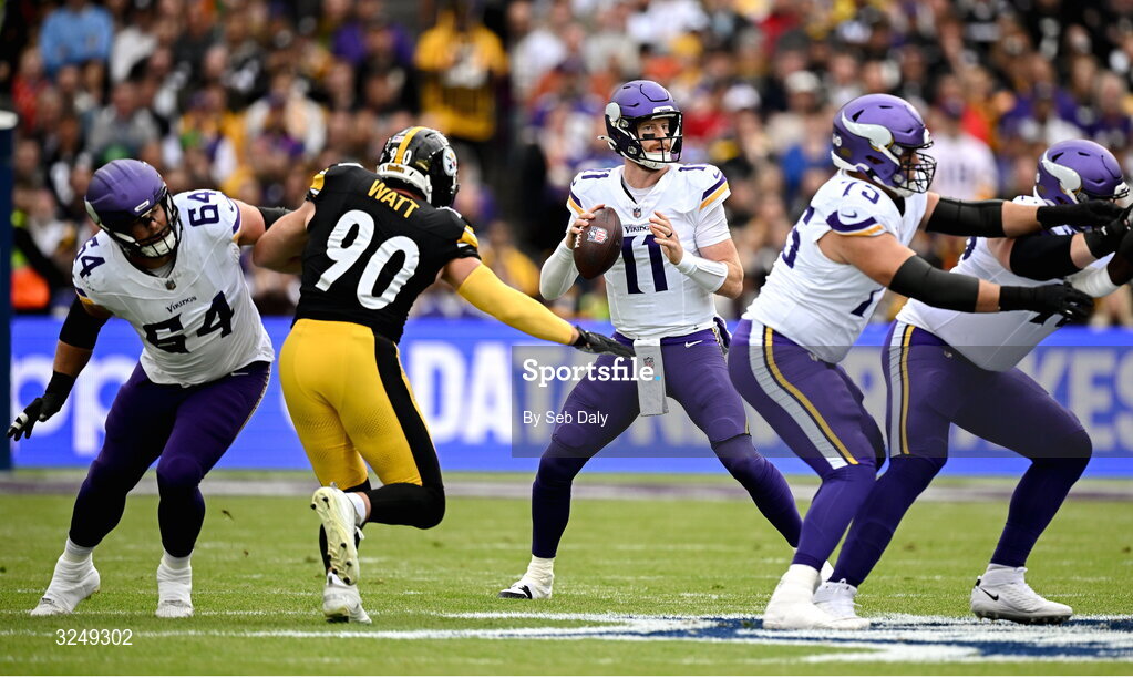 28 September 2025; Minnesota Vikings quarterback Carson Wentz #11 of Minnesota Vikings during the 2025 NFL International Game between the Pittsburgh Steelers and the Minnesota Vikings at Croke Park in Dublin. Photo by Seb Daly/Sportsfile