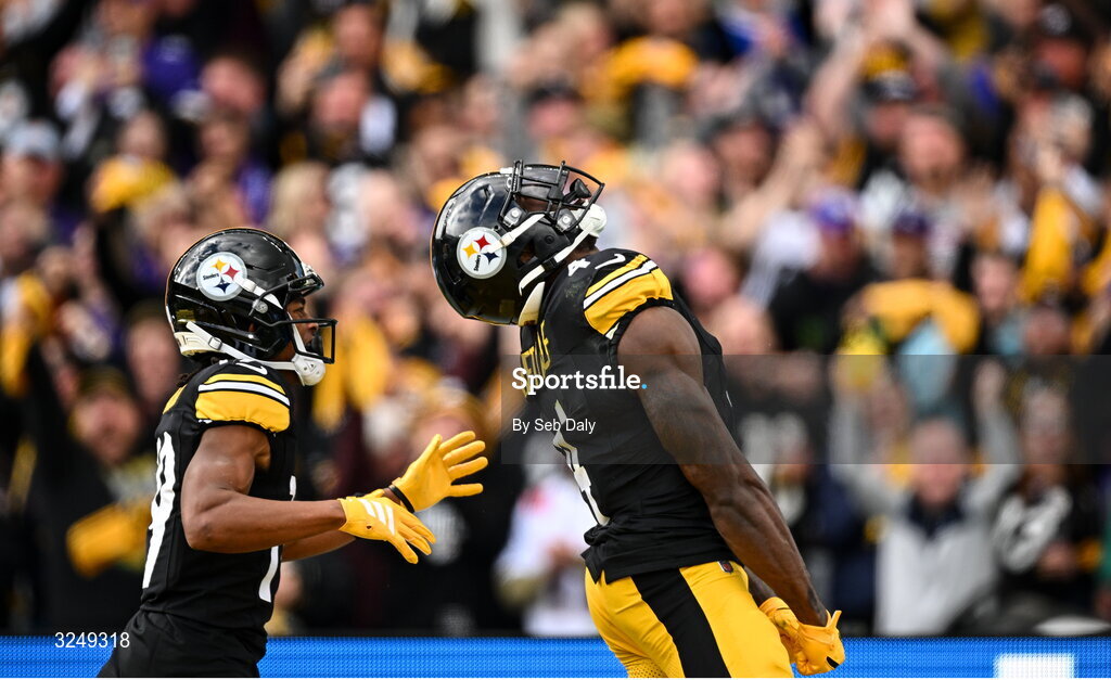 28 September 2025; Wide receiver DK Metcalf #4 of Pittsburgh Steelers celebrates after scoring a touchdown during the 2025 NFL International Game between the Pittsburgh Steelers and the Minnesota Vikings at Croke Park in Dublin. Photo by Seb Daly/Sportsfile