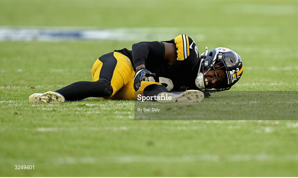 28 September 2025; Cornerback Brandin Echols #26 of Pittsburgh Steelers after picking up an injury during the 2025 NFL International Game between the Pittsburgh Steelers and the Minnesota Vikings at Croke Park in Dublin. Photo by Seb Daly/Sportsfile