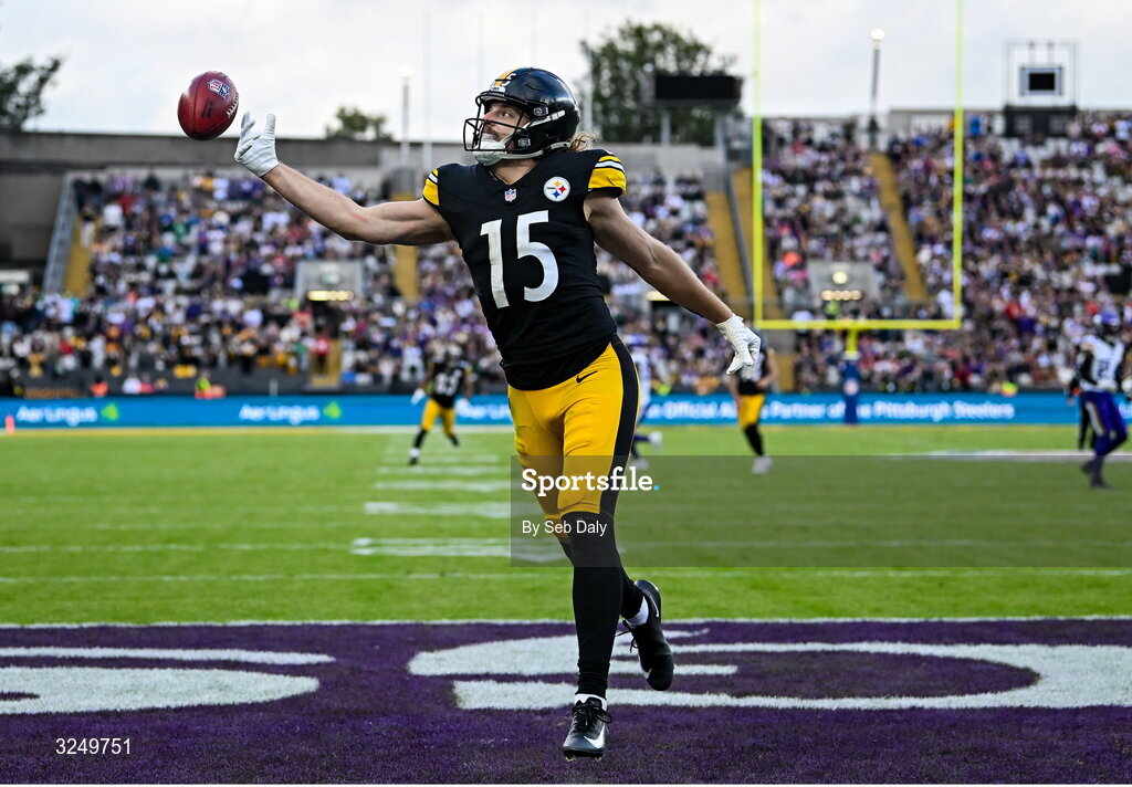 28 September 2025; Wide receiver Ben Skowronek #15 of Pittsburgh Steelers during the 2025 NFL International Game between the Pittsburgh Steelers and the Minnesota Vikings at Croke Park in Dublin. Photo by Seb Daly/Sportsfile