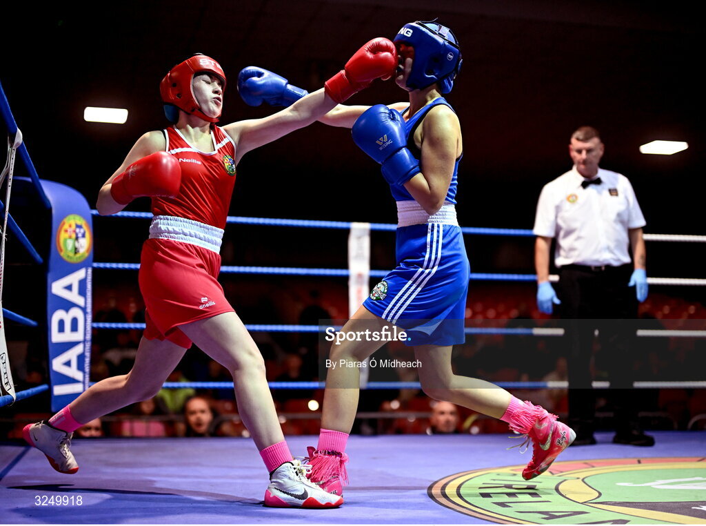 19 September 2025; Layla Kelly of Baldoyle BC Dublin, right, in action against Ella Archbold of Ballybrack BC Dublin during their 57kg bout at the 2025 IABA National U17 Championship Finals at the National Boxing Stadium in Dublin. Photo by Piaras Ó Mídheach/Sportsfile