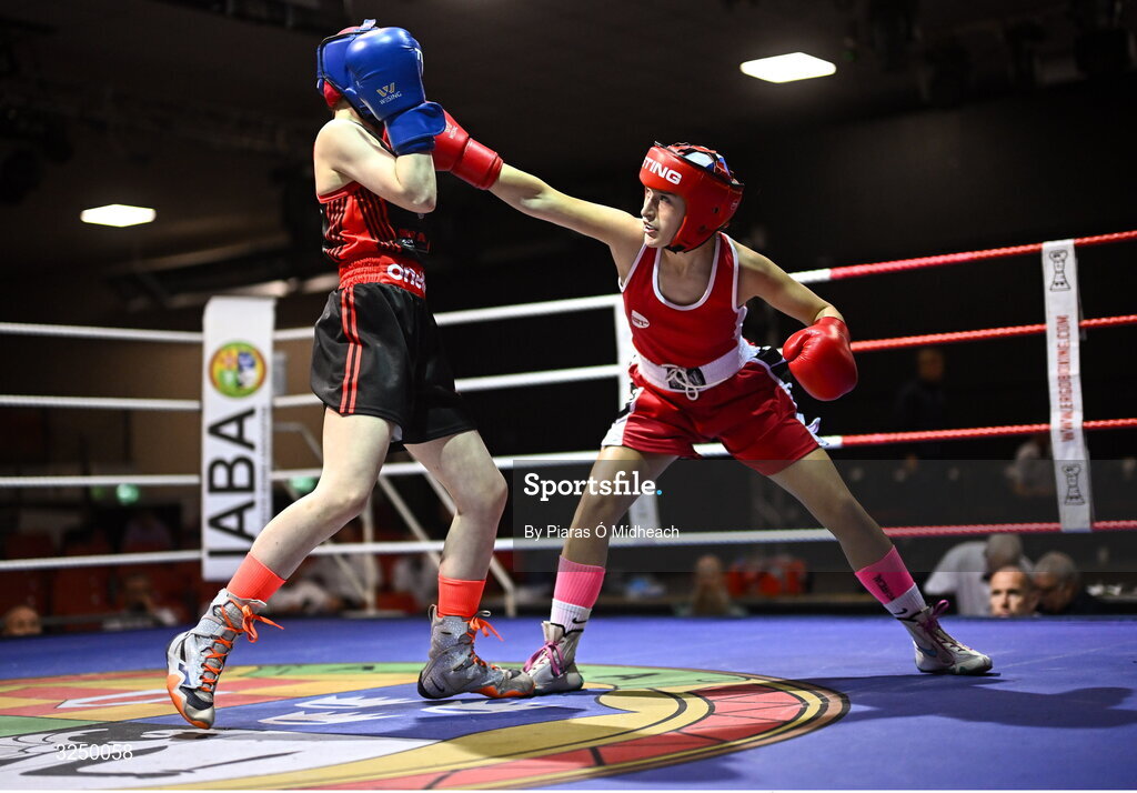 19 September 2025; Tess Ormond of Saviours Crystal BC Waterford, right, in action against Lucie Prentice of Banbridge ABC Antrim during their 50kg bout at the 2025 IABA National U17 Championship Finals at the National Boxing Stadium in Dublin. Photo by Piaras Ó Mídheach/Sportsfile