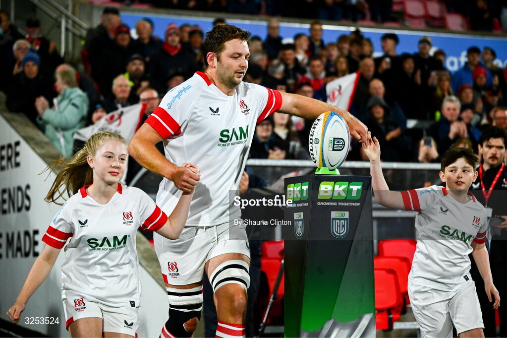 26 September 2025; Iain Henderson of Ulster runs onto the pitch with mascots before the United Rugby Championship match between Ulster and Dragons at Affidea Stadium in Belfast. Photo by Shauna Clinton/Sportsfile