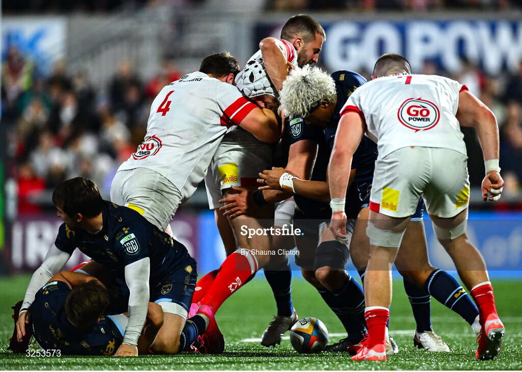 26 September 2025; Wyn Jones of Dragons is tackled by Stuart McCloskey of Ulster during the United Rugby Championship match between Ulster and Dragons at Affidea Stadium in Belfast. Photo by Shauna Clinton/Sportsfile