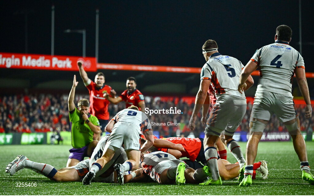 10 October 2025; Michael Milne of Munster scores his side's third try during the United Rugby Championship match between Munster and Edinburgh at Virgin Media Park in Cork. Photo by Shauna Clinton/Sportsfile