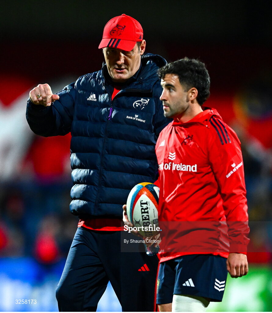 10 October 2025; Munster forwards coach Alex Codling, left, speaks with Paddy Patterson before the United Rugby Championship match between Munster and Edinburgh at Virgin Media Park in Cork. Photo by Shauna Clinton/Sportsfile
