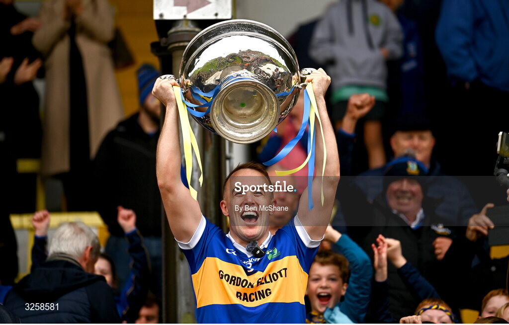 12 October 2025; Summerhill captain Ronan Ryan lifts the cup after the Meath County Senior Club Football Championship final match between Ratoath and Summerhill at Páirc Tailteann in Navan, Meath. Photo by Ben McShane/Sportsfile