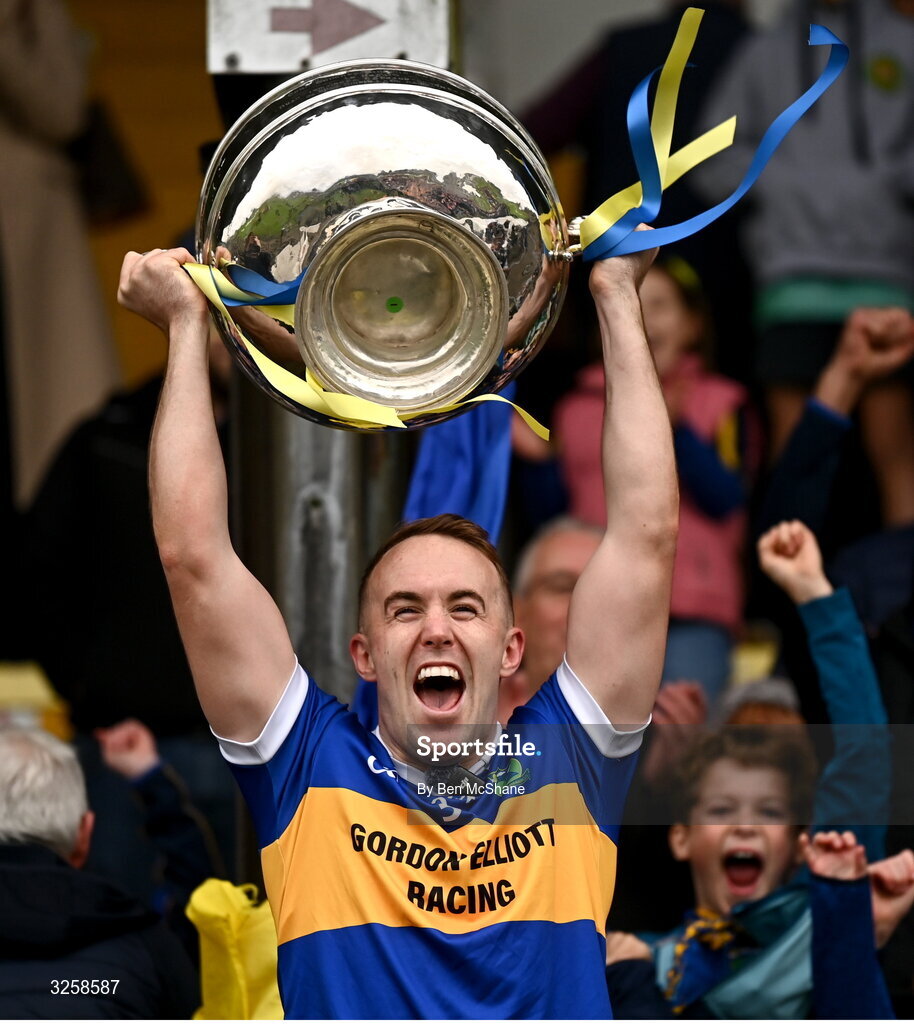 12 October 2025; Summerhill captain Ronan Ryan lifts the cup after the Meath County Senior Club Football Championship final match between Ratoath and Summerhill at Páirc Tailteann in Navan, Meath. Photo by Ben McShane/Sportsfile