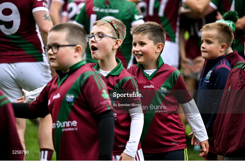 12 October 2025; Young players from Portarlington cheer on their team as they run onto the pitch before the Laois County Senior Club Football Championship final match between Courtwood and Portarlington at Laois Hire O'Moore Park in Portlaoise, Laois. Photo by Brendan Moran/Sportsfile