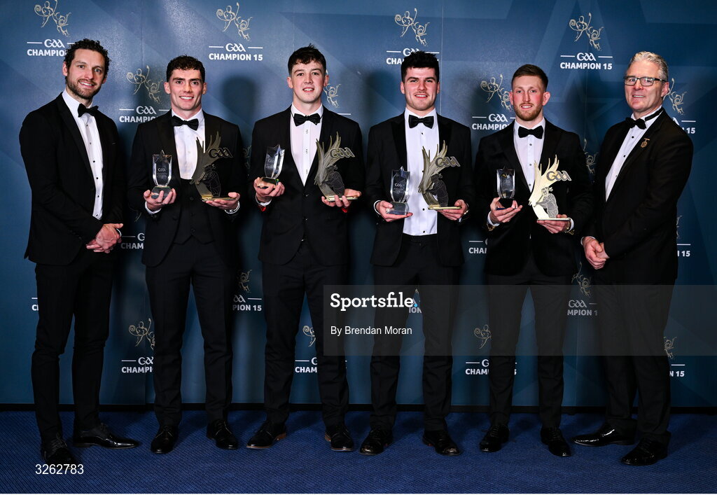 17 October 2025; GPA Chief Executive Officer Tom Parsons, left, and Uachtarán Chumann Lúthchleas Gael Jarlath Burns with the Champion 15 Hurlers of the year, from left, Conor Cosgrove of Roscommon, Liam O'Brien of Cavan, Cian Boran of Kildare and Sean Glynn of London during the GAA Champion 15 Awards ceremony at Croke Park in Dublin. Photo by Brendan Moran/Sportsfile