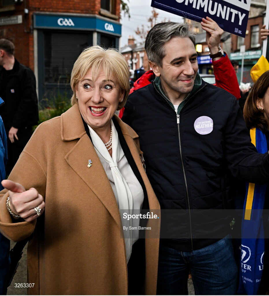 18 October 2025; Fine Gael presidential candidate Heather Humphreys, left, and Tánaiste Simon Harris TD before the United Rugby Championship match between Leinster and Munster at Croke Park in Dublin. Photo by Sam Barnes/Sportsfile