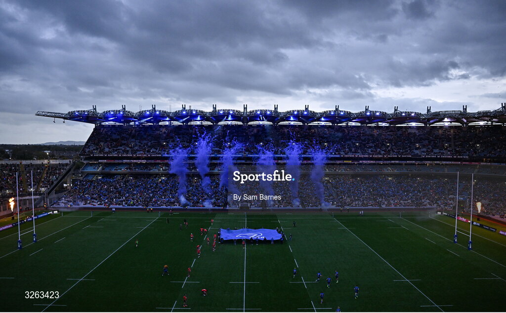 18 October 2025; Players from both sides make their way onto the pitch before the United Rugby Championship match between Leinster and Munster at Croke Park in Dublin. Photo by Sam Barnes/Sportsfile