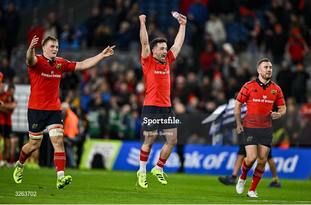 18 October 2025; Paddy Patterson of Munster, centre, and team-mates celebrate after the United Rugby Championship match between Leinster and Munster at Croke Park in Dublin. Photo by Sam Barnes/Sportsfile