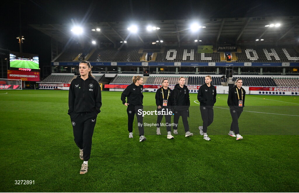 28 October 2025; Republic of Ireland players, from left, Caitlin Hayes, Sophie Whitehouse, Chloe Mustaki, Emily Murphy, Hayley Nolan and Jamie Finn before the UEFA Women's Nations League A/B promotion/relegation play-off second leg match between Belgium and Republic of Ireland at The King Power At Den Dreef Stadium in Leuven, Belgium. Photo by Stephen McCarthy/Sportsfile