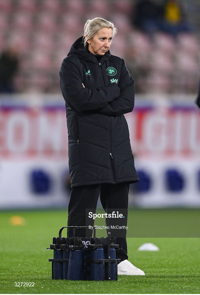 28 October 2025; Republic of Ireland head coach Carla Ward before the UEFA Women's Nations League A/B promotion/relegation play-off second leg match between Belgium and Republic of Ireland at The King Power At Den Dreef Stadium in Leuven, Belgium. Photo by Stephen McCarthy/Sportsfile