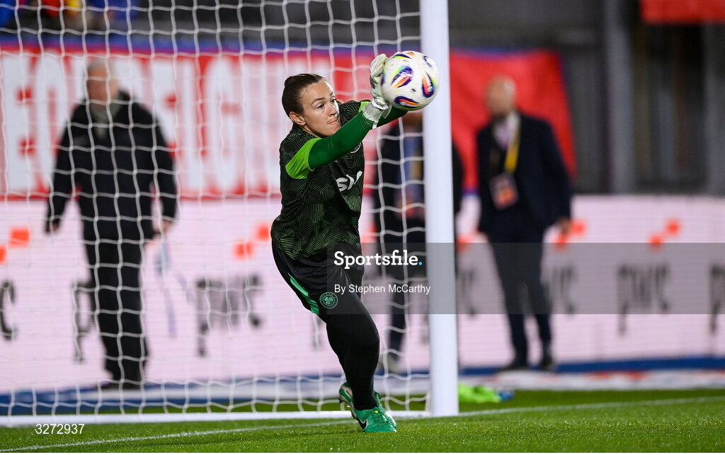 28 October 2025; Republic of Ireland goalkeeper Grace Moloney before the UEFA Women's Nations League A/B promotion/relegation play-off second leg match between Belgium and Republic of Ireland at The King Power At Den Dreef Stadium in Leuven, Belgium. Photo by Stephen McCarthy/Sportsfile