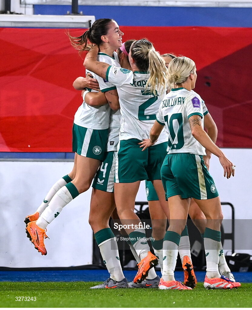 28 October 2025; Abbie Larkin of Republic of Ireland, left, celebrates with teammates after scoring her side's first goal during the UEFA Women's Nations League A/B promotion/relegation play-off second leg match between Belgium and Republic of Ireland at The King Power At Den Dreef Stadium in Leuven, Belgium. Photo by Stephen McCarthy/Sportsfile