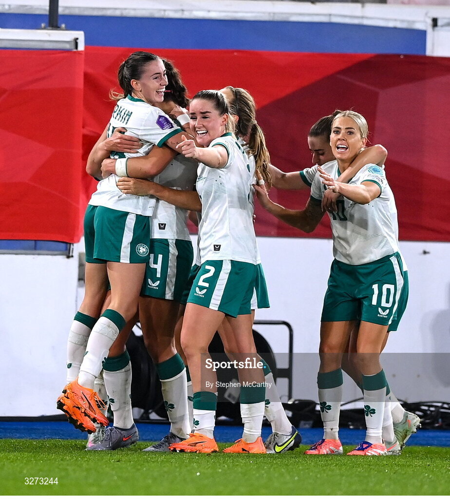 28 October 2025; Abbie Larkin of Republic of Ireland, left, celebrates with teammates after scoring her side's first goal during the UEFA Women's Nations League A/B promotion/relegation play-off second leg match between Belgium and Republic of Ireland at The King Power At Den Dreef Stadium in Leuven, Belgium. Photo by Stephen McCarthy/Sportsfile