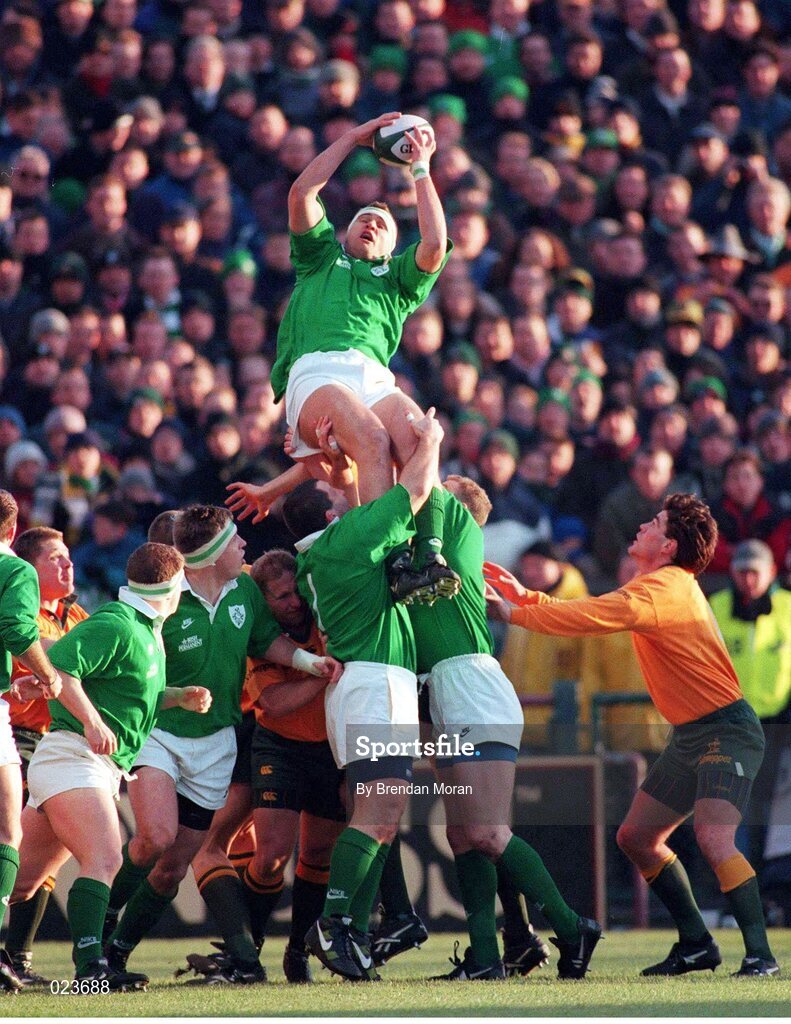 23 November 1996; Ireland's Jeremy Davidson in action against Australia. International Friendly, Ireland v Australia, Lansdowne Road, Dublin. Picture credit: Brendan Moran / SPORTSFILE