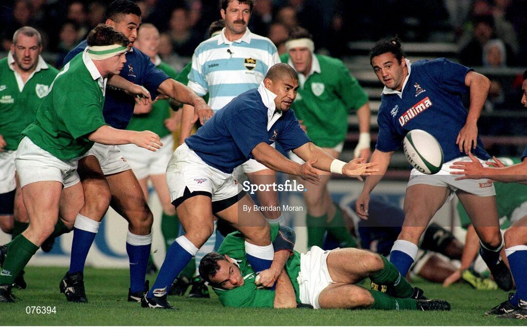 12 November 1996; Va'aiga Tuigamala, Western Samoa, is tackled by Denis McBride and Paul Wallace, Ireland. International Friendly, Ireland v Western Samoa, Lansdowne Road, Dublin. Picture credit: Brendan Moran / SPORTSFILE