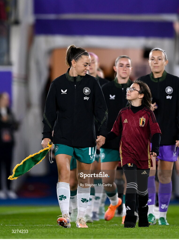28 October 2025; Republic of Ireland captain Katie McCabe leads her side out for the UEFA Women's Nations League A/B promotion/relegation play-off second leg match between Belgium and Republic of Ireland at The King Power At Den Dreef Stadium in Leuven, Belgium. Photo by Stephen McCarthy/Sportsfile