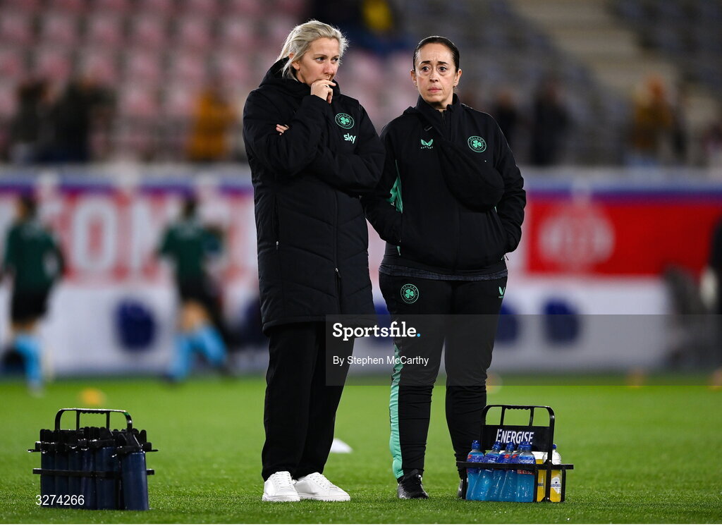 28 October 2025; Republic of Ireland head coach Carla Ward and performance nutritionist Olivia Patel, right, before the UEFA Women's Nations League A/B promotion/relegation play-off second leg match between Belgium and Republic of Ireland at The King Power At Den Dreef Stadium in Leuven, Belgium. Photo by Stephen McCarthy/Sportsfile