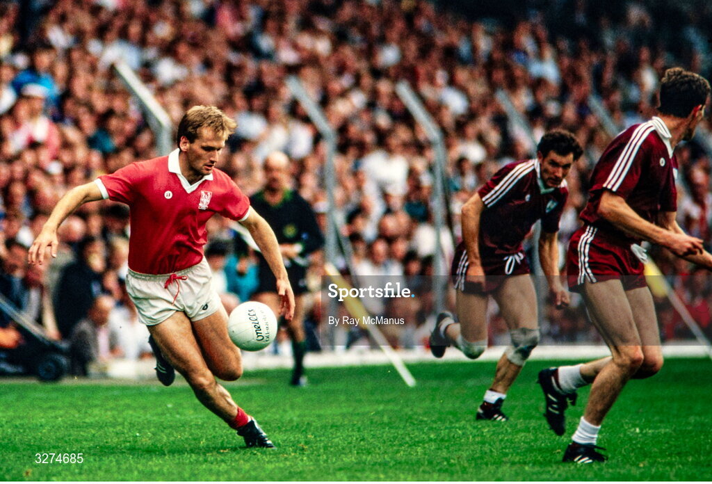 30 August 1987; Colm O'Neill of Cork in action during the All-Ireland Senior Football Championship semi-final replay match between Cork and Galway at Croke Park in Dublin. Photo by Ray McManus/Sportsfile