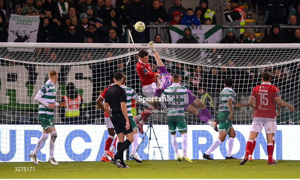1 November 2025; Sligo Rovers goalkeeper Sam Sargeant makes a save during the SSE Airtricity Men's Premier Division match between Shamrock Rovers and Sligo Rovers at Tallaght Stadium in Dublin. Photo by Stephen McCarthy/Sportsfile