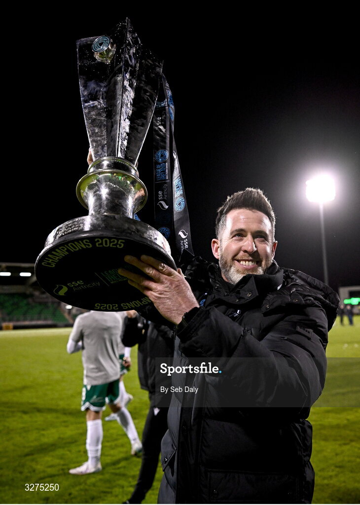 1 November 2025; Shamrock Rovers manager Stephen Bradley celebrates with the SSE Airtricity Men's Premier Division trophy after the SSE Airtricity Men's Premier Division match between Shamrock Rovers and Sligo Rovers at Tallaght Stadium in Dublin. Photo by Seb Daly/Sportsfile